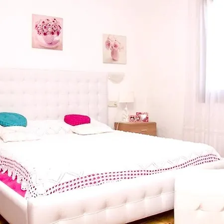 Villa With 3 Bedrooms In Puerto Luz With Private Pool And Furnished Garden 2 Km From The Beach * 아다이아 항구